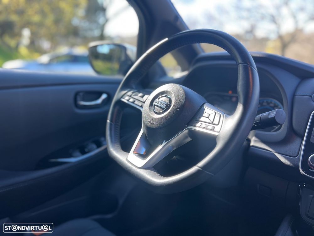 Nissan Leaf 40 kWh N-Connecta - 11