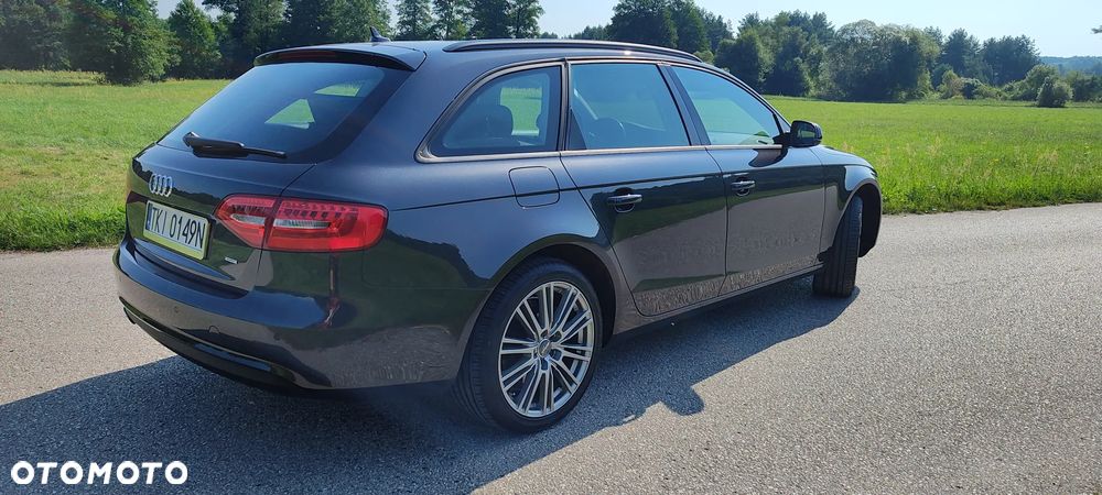 Audi A4 Avant 2.0 TDI DPF quattro S tronic Attraction - 8