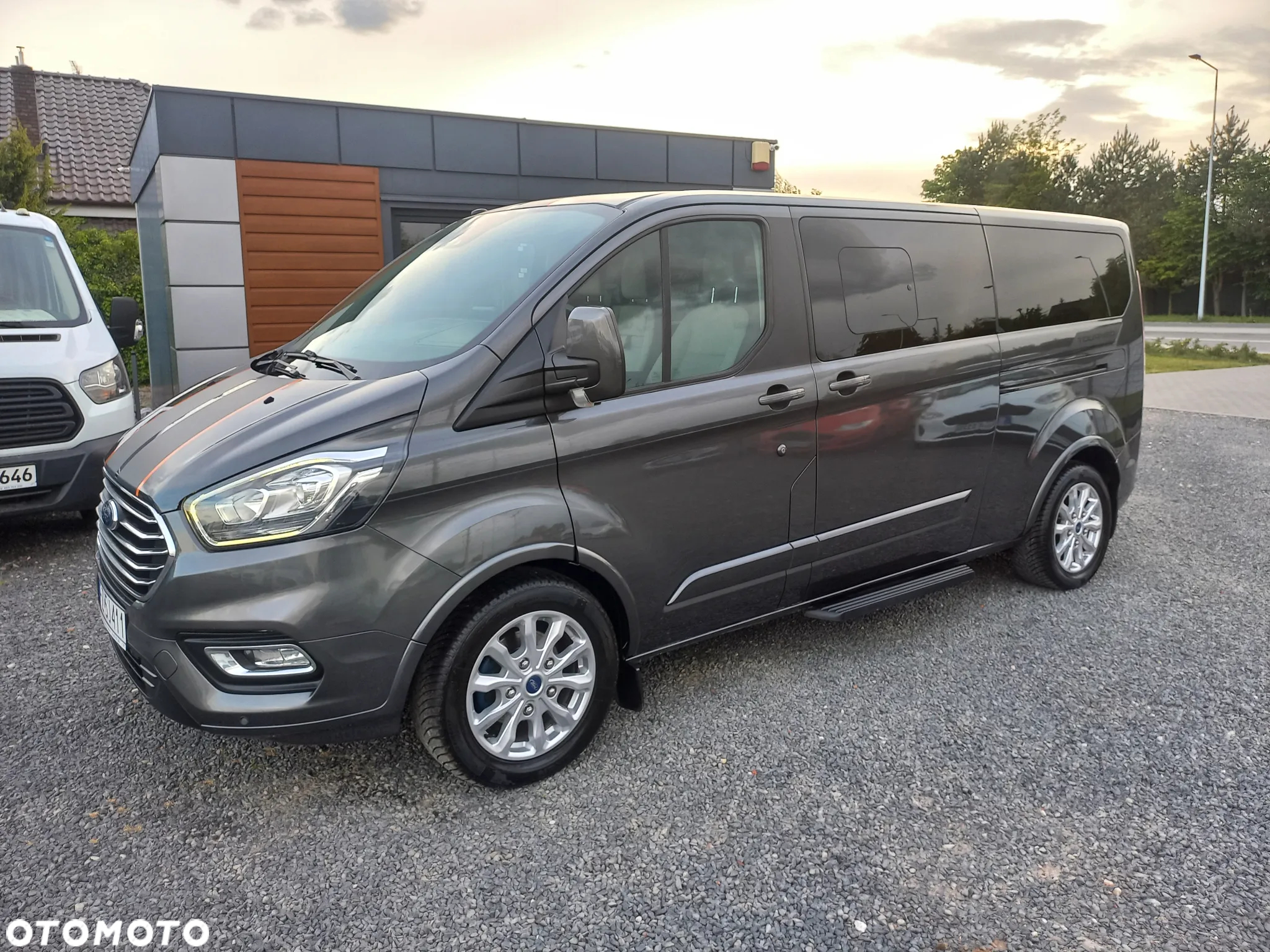 Ford Tourneo Custom 2.0 TDCi L2 Titanium - 2