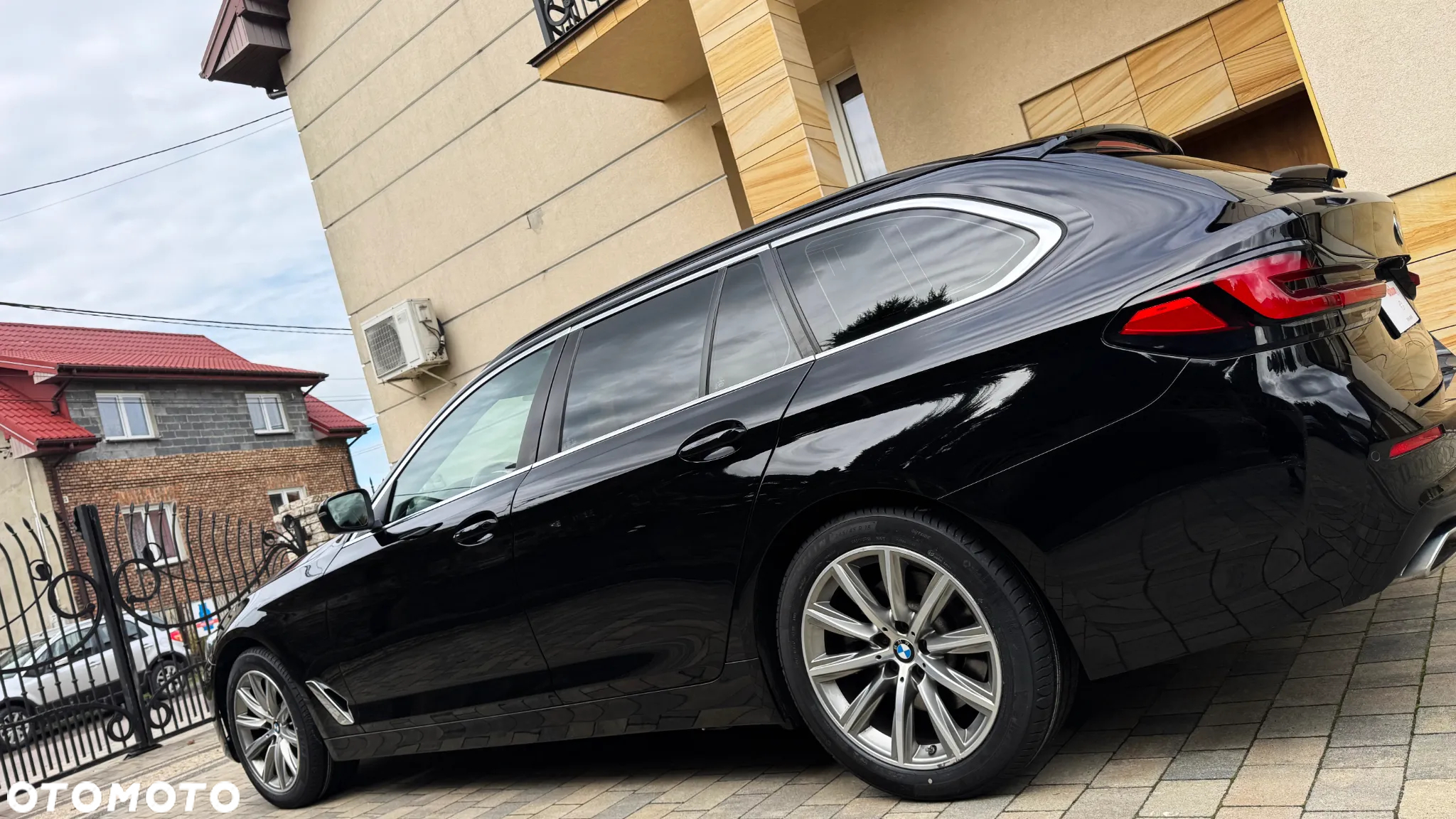 BMW Seria 5 520d Sport Line - 6