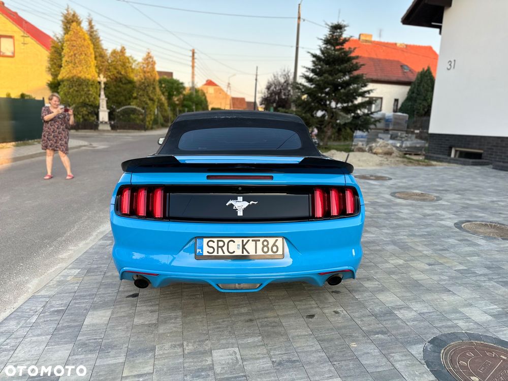 Ford Mustang - 3