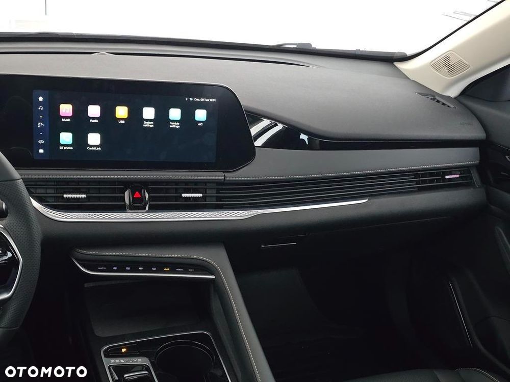 Bestune B70 2.0T Elegance - 28