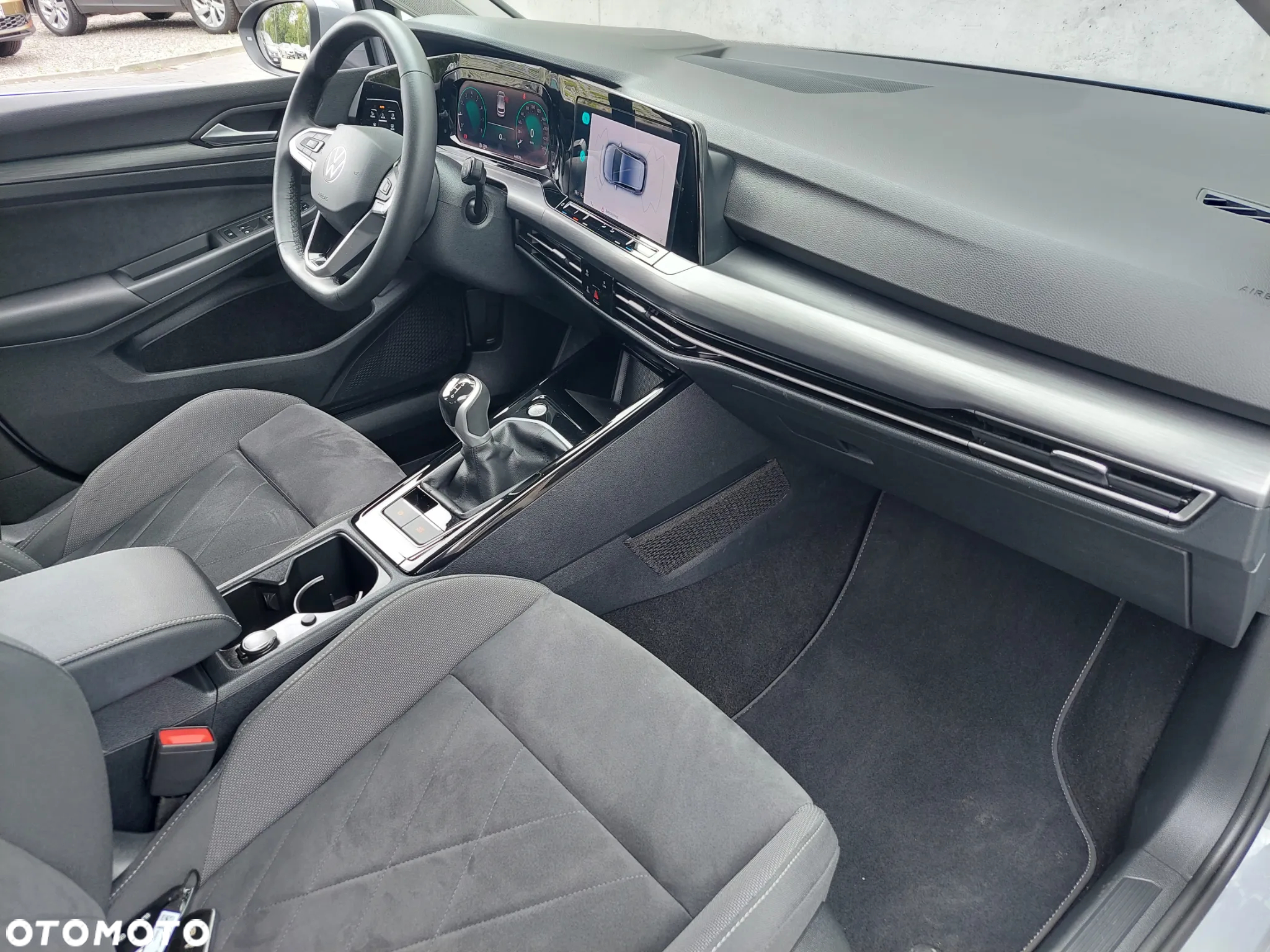 Volkswagen Golf VIII 1.5 TSI Style - 28