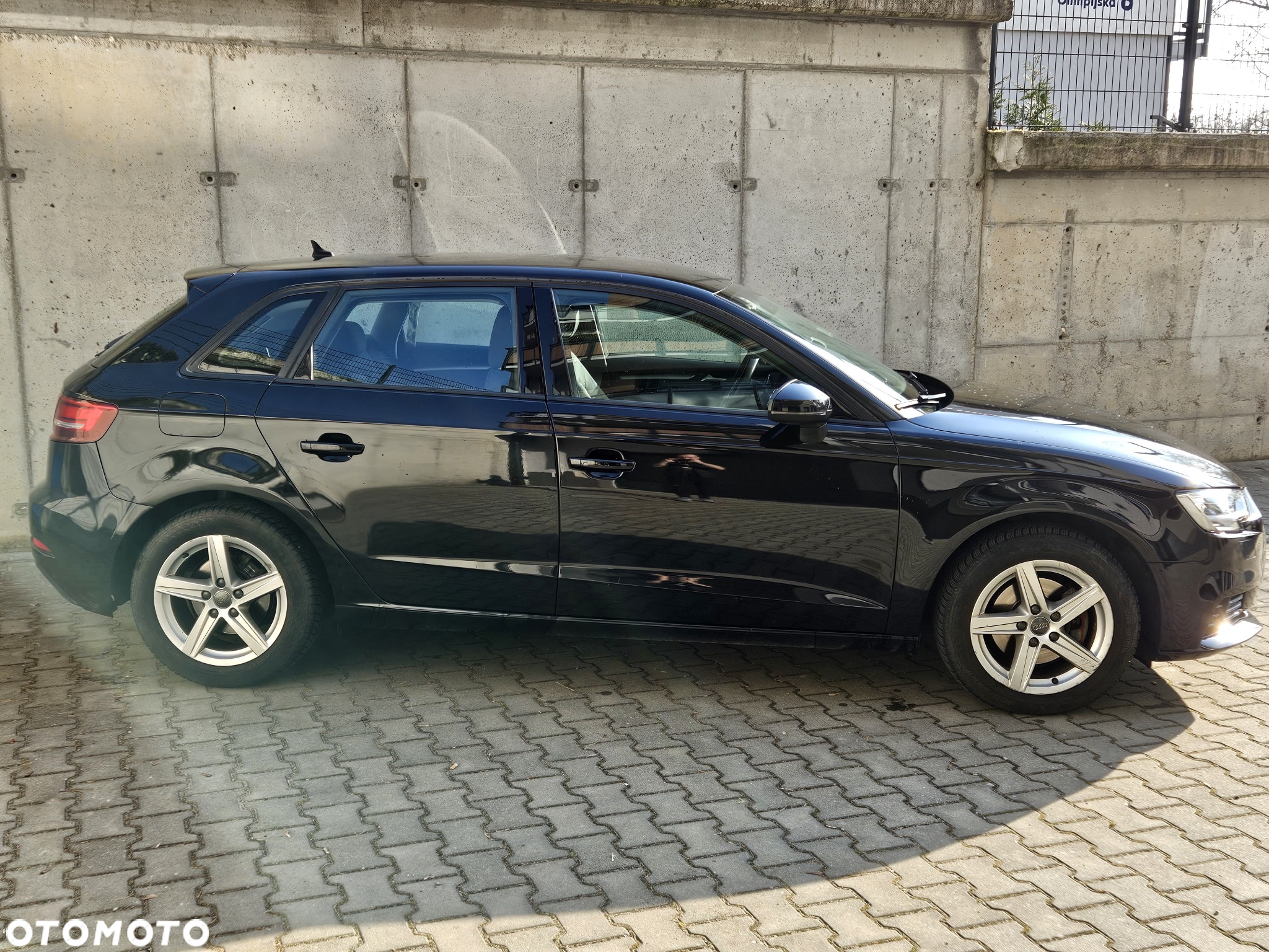 Audi A3 1.6 TDI Sport S tronic - 2