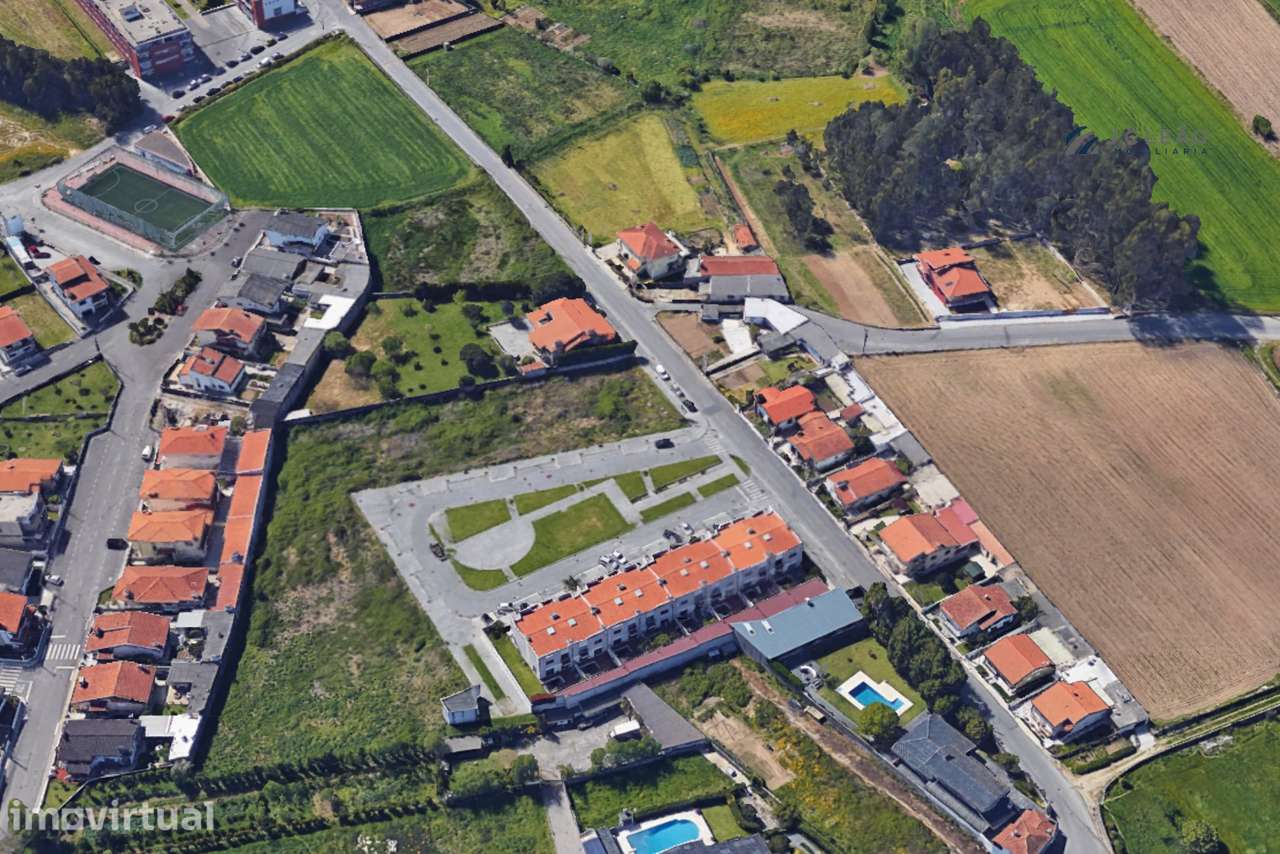 Terreno para construção de Moradia de 2 frentes - Grande imagem: 2/12
