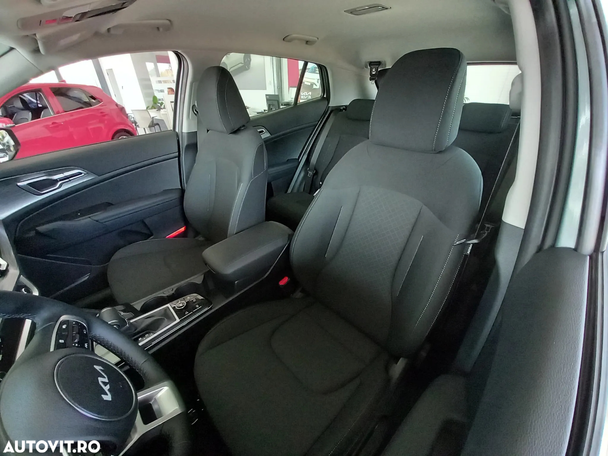 Kia Sportage 1.6 T-GDI 7DCT HP 4x2 MHEV Urban - 9