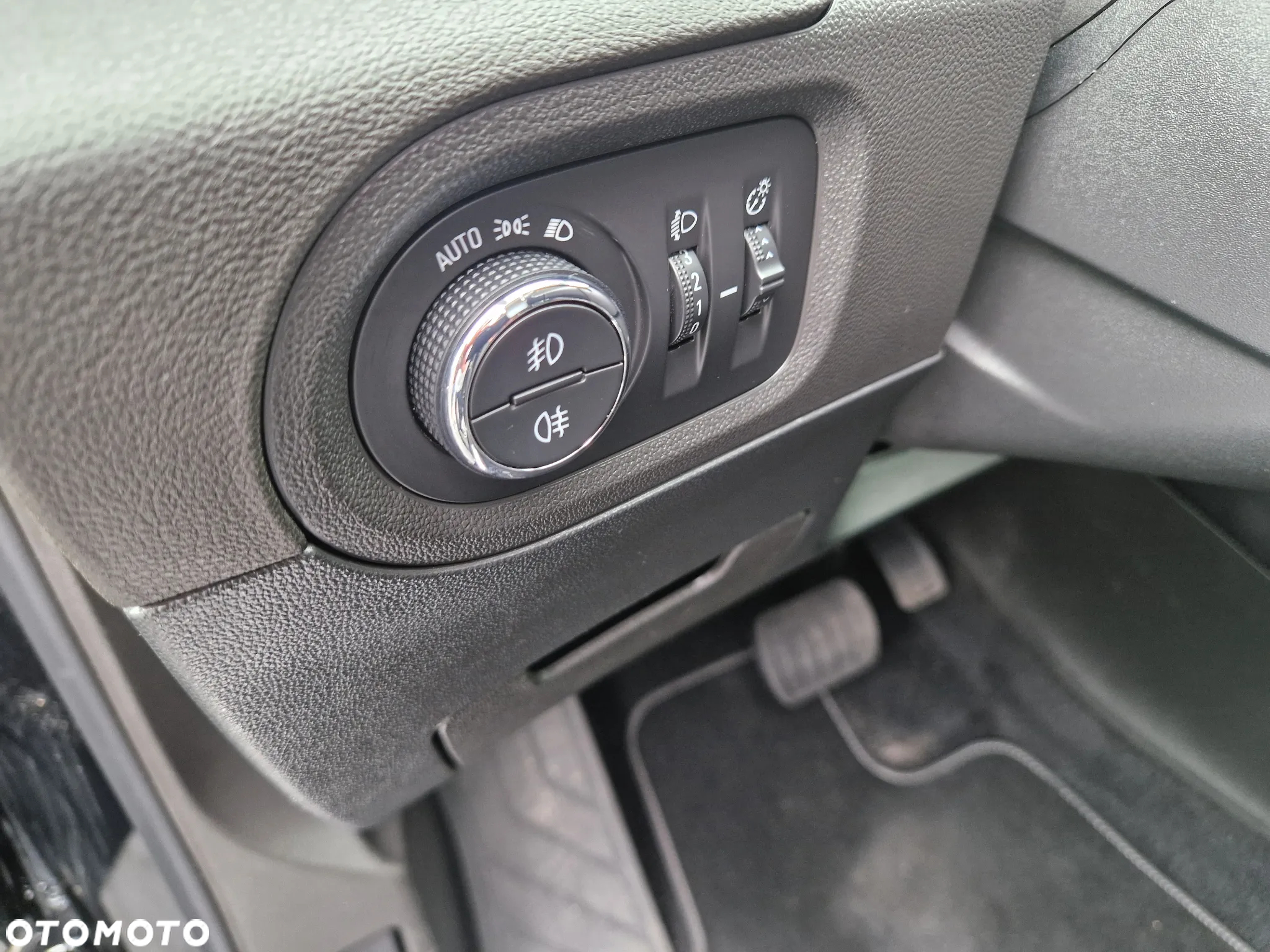 Opel Grandland X 1.6 D Start/Stop Automatik Business Edition - 18
