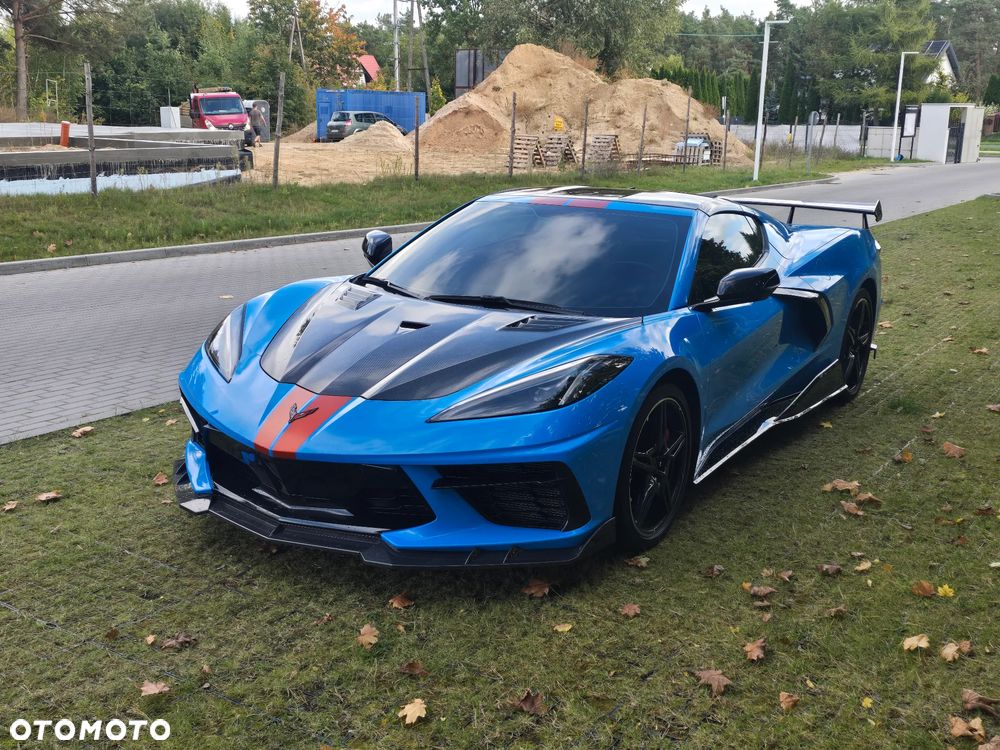 Chevrolet Corvette - 14