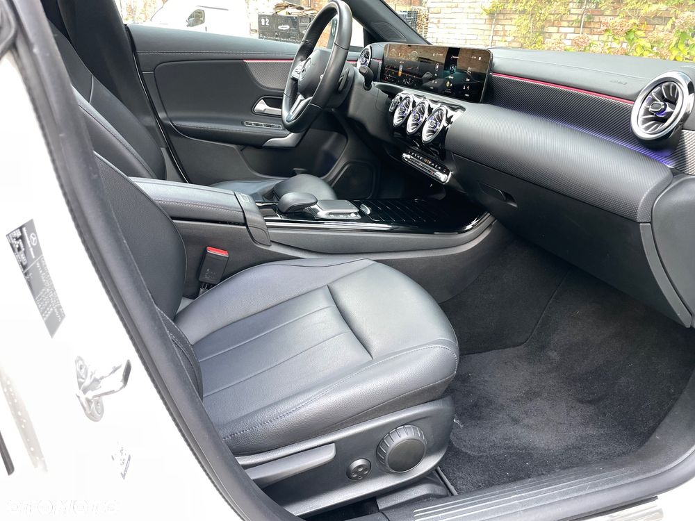 Mercedes-Benz CLA 200 d 8G-DCT Progressive - 15