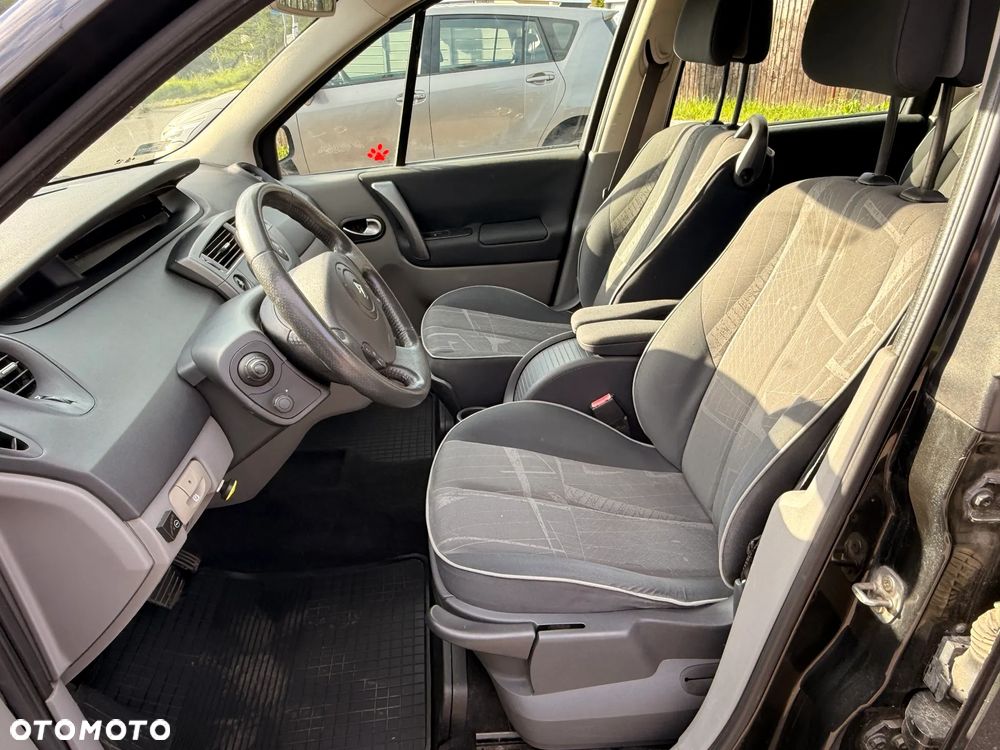 Renault Scenic 2.0 16V Avantage - 14