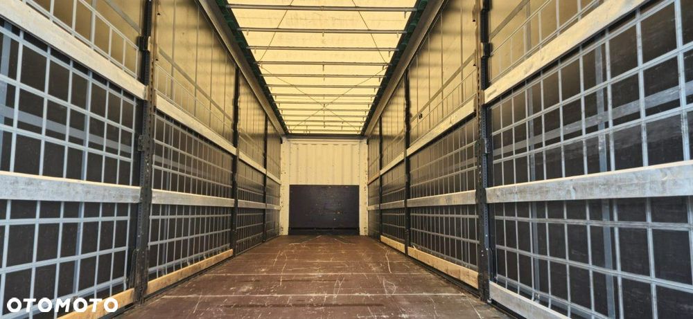 Krone Mega Firana, Dach podnoszony - 16