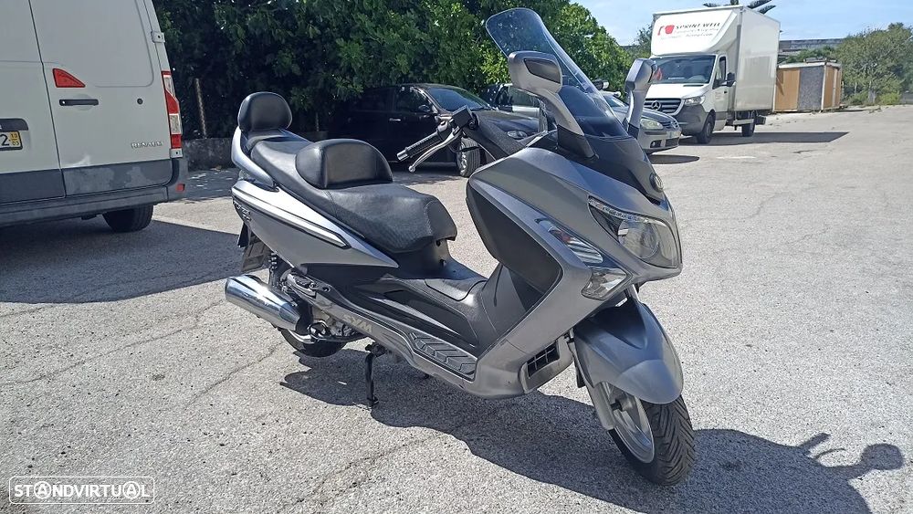 Sym GTS 125 EVO - 5