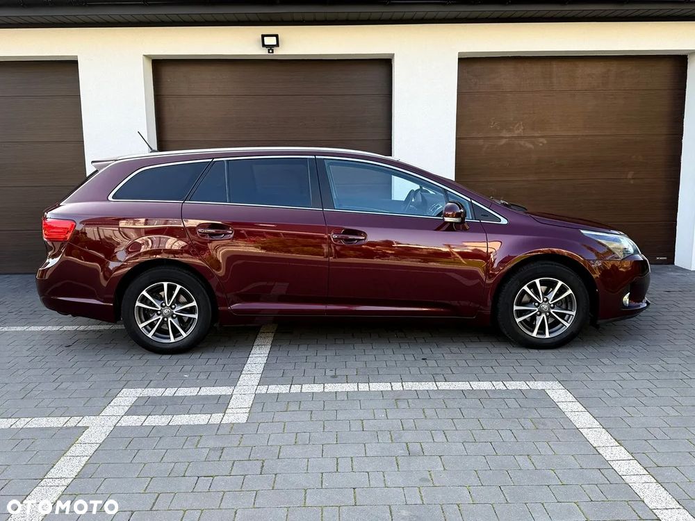 Toyota Avensis 1.8 Sol - 9