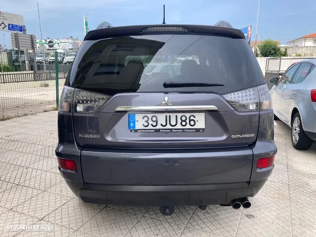 Mitsubishi Outlander 2.2 DI-D Intense - 28