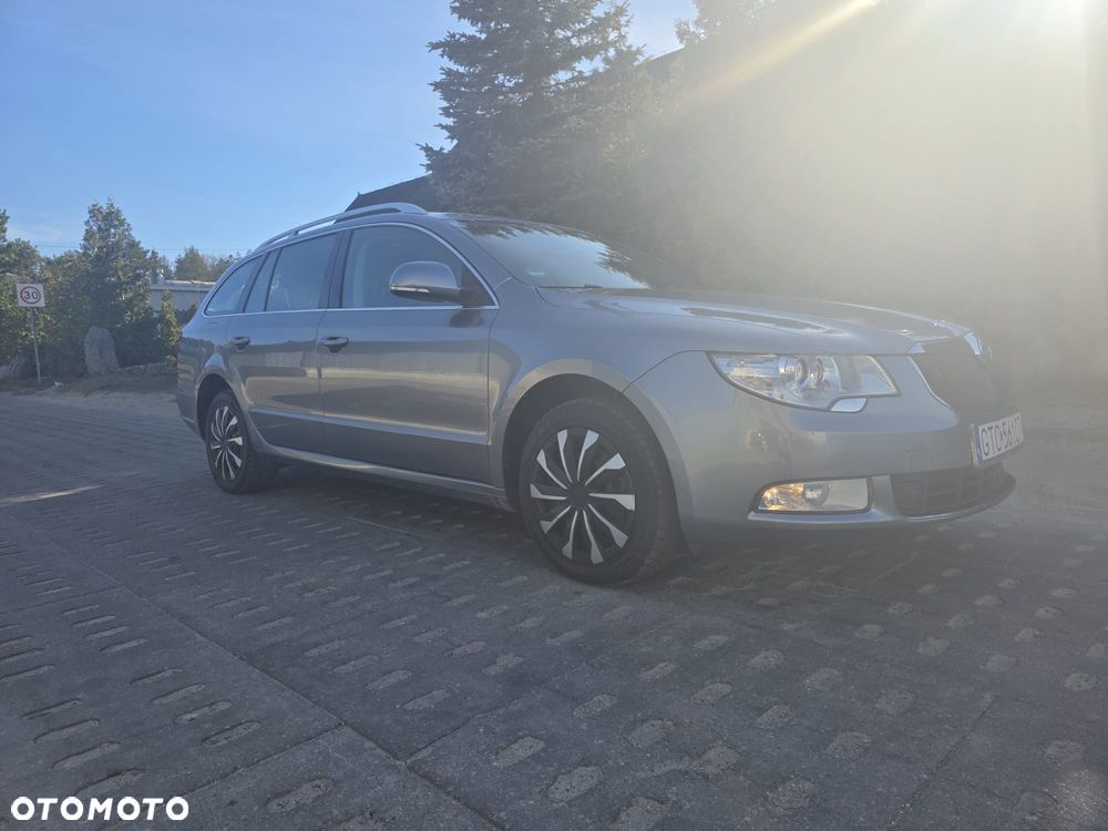 Skoda Superb 1.8 TSI Comfort DSG - 5