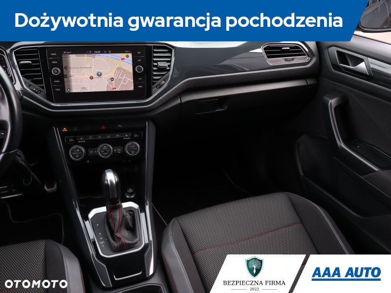 Volkswagen T-Roc - 10