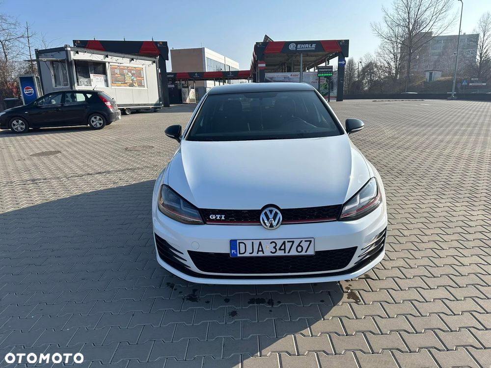 Volkswagen Golf GTI (BlueMotion Technology) DSG - 1