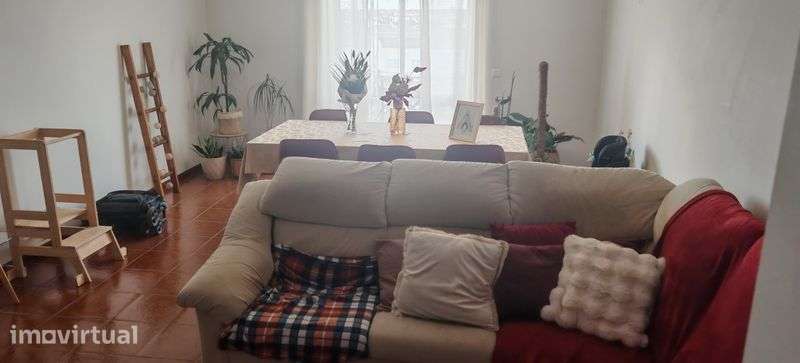 Apartamento T3 e Sótão - Grande imagem: 4/6