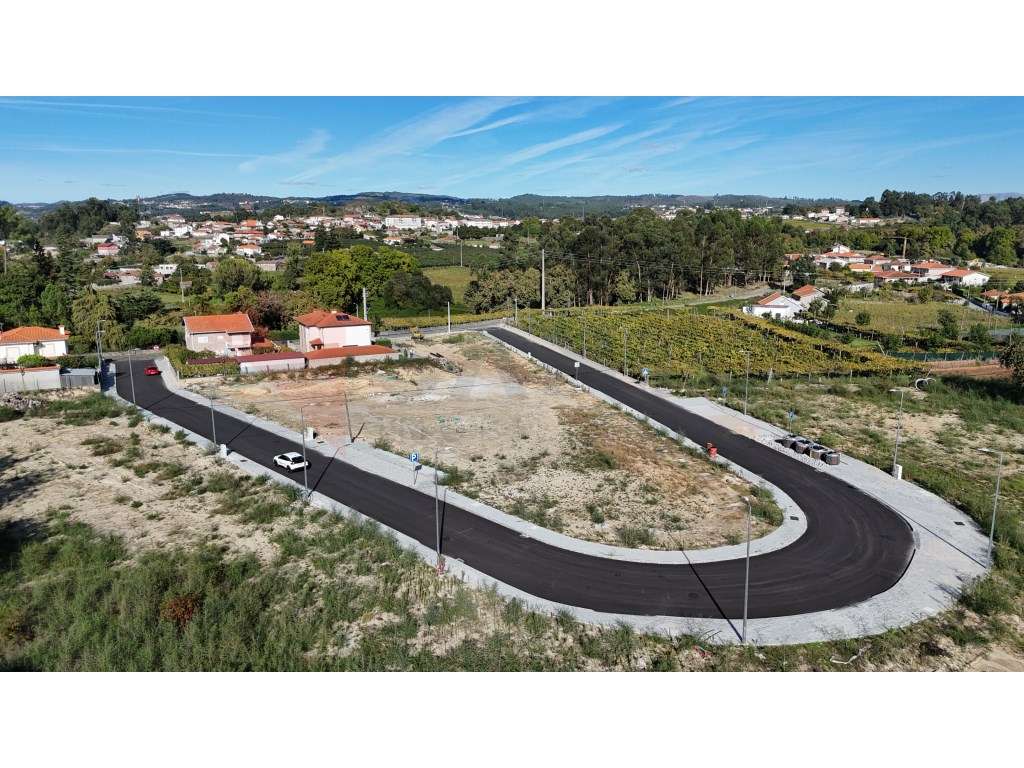 Lote nº9 | Refontoura, Felgueiras - Grande imagem: 2/3