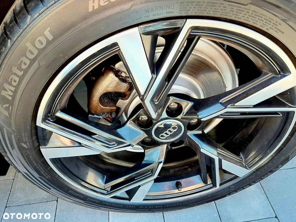 Audi A6 Avant 2.0 TDI Ultra S tronic - 18