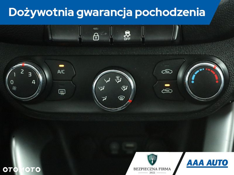 Kia Ceed - 11