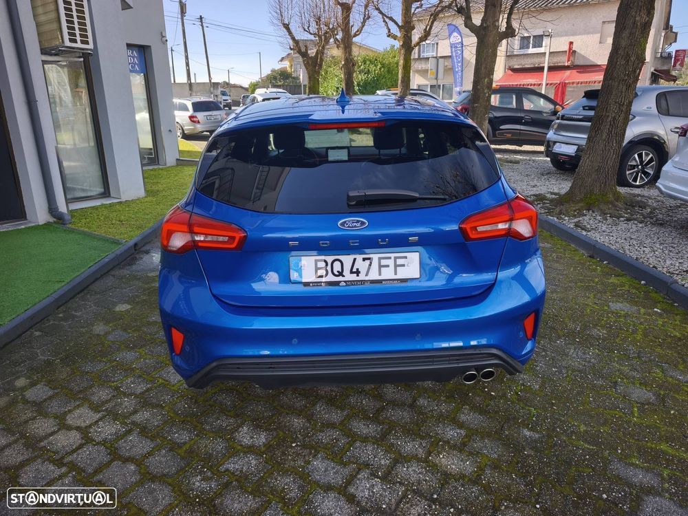 Ford Focus 1.0 EcoBoost S&S ST-LINE DESIGN - 6