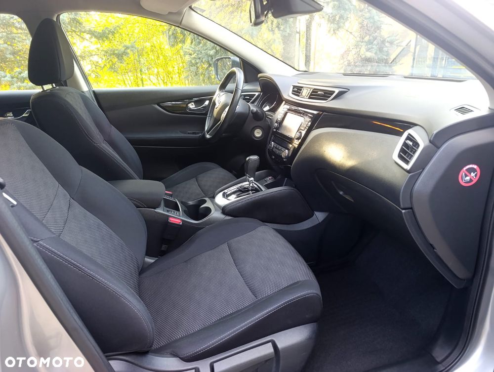 Nissan Qashqai 1.2 DIG-T Xtronic N-Vision - 10