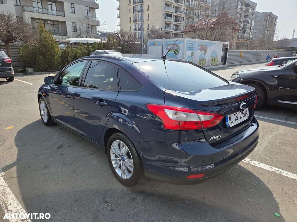 Ford Focus 1.6 TDCi DPF Titanium - 3