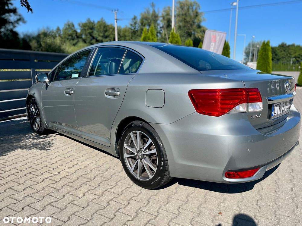 Toyota Avensis 2.0 D-4D Premium - 6