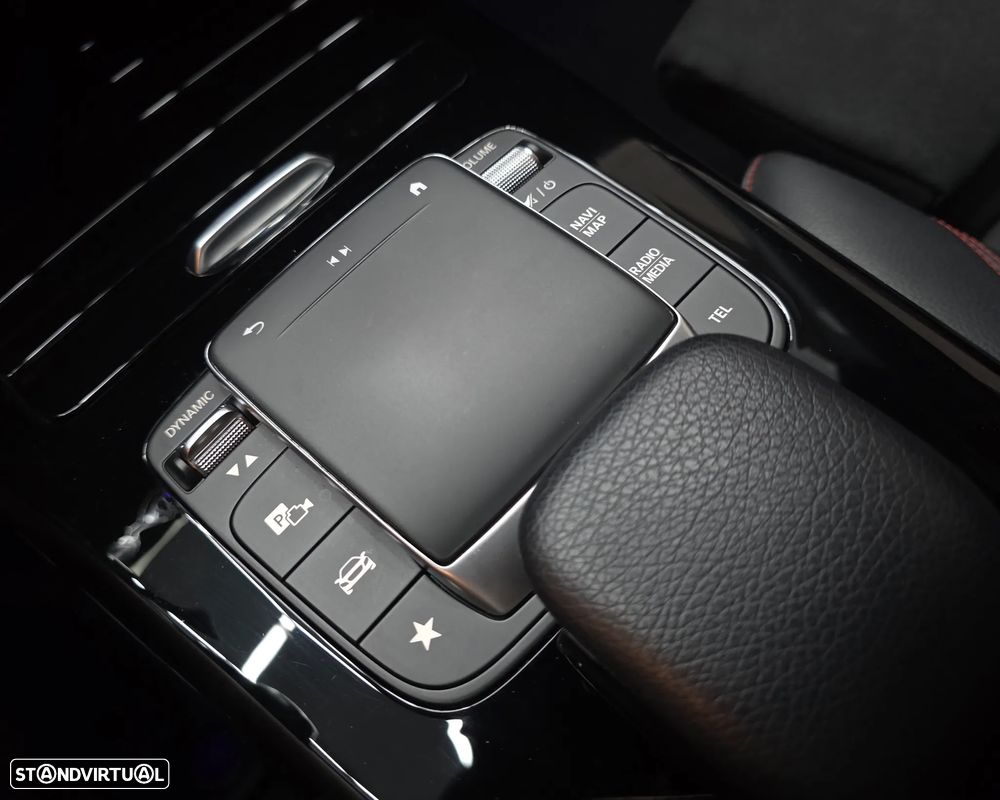 Mercedes-Benz A 250 Limousine e 8G-DCT AMG Line - 36