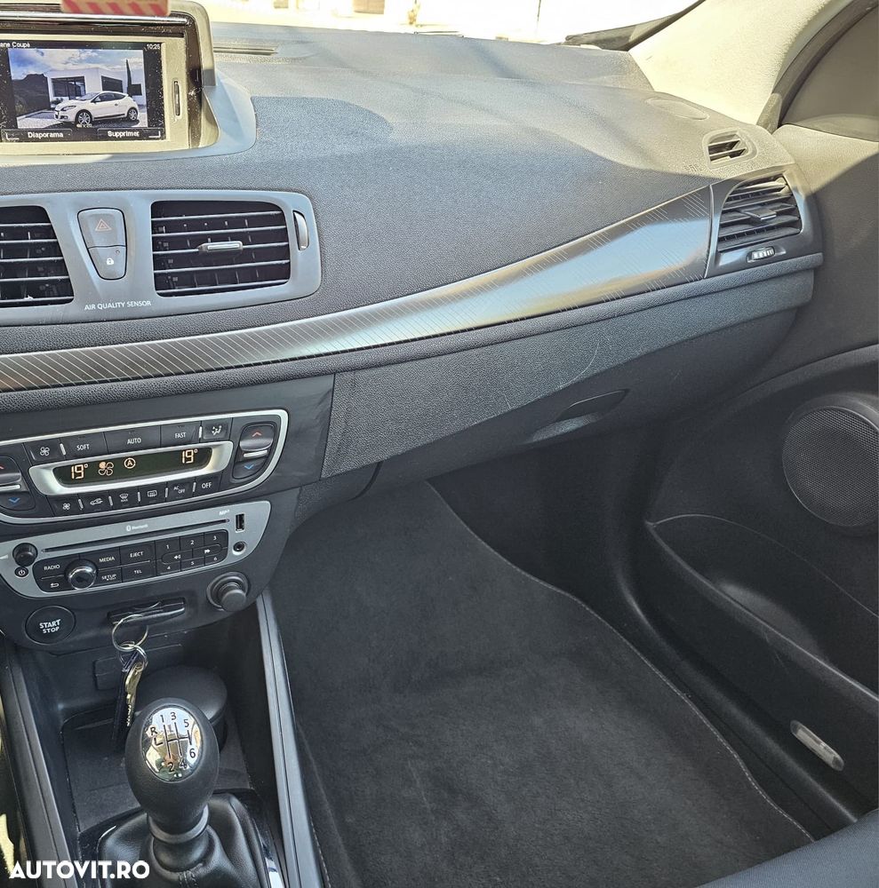 Renault Megane III Coupe 1.5 dCi Color Edition - 9