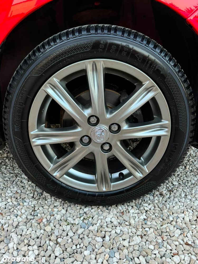Toyota Yaris - 14