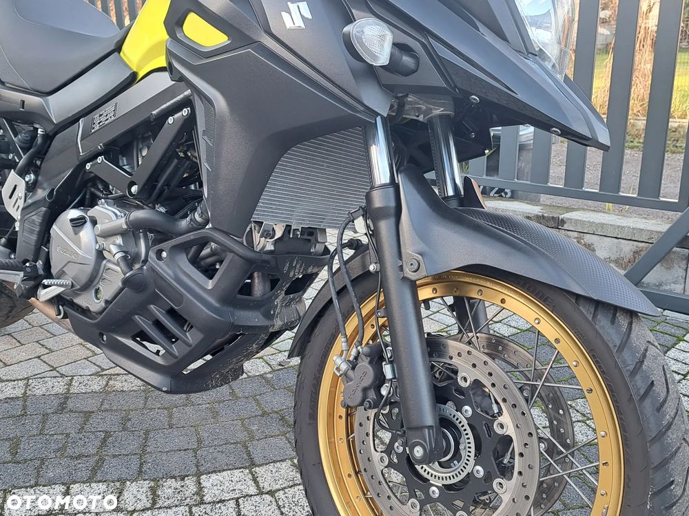 Suzuki V-STROM - 11