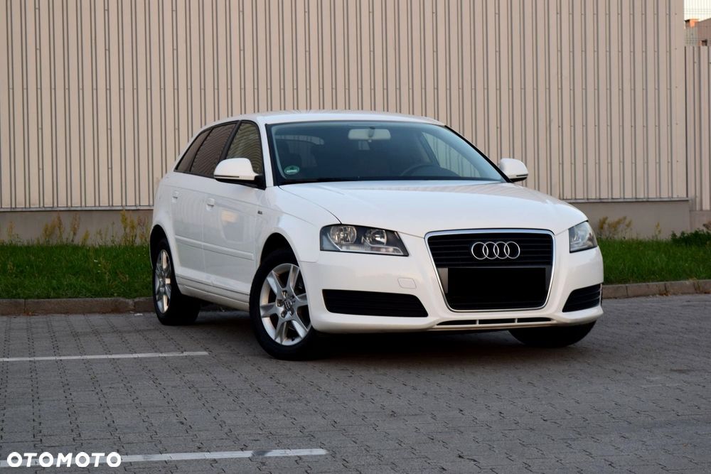 Audi A3 Sportback 1.9 TDI DPF S line Sportpaket plus - 2