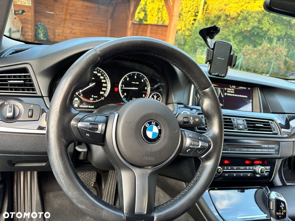 BMW Seria 5 520d xDrive - 20