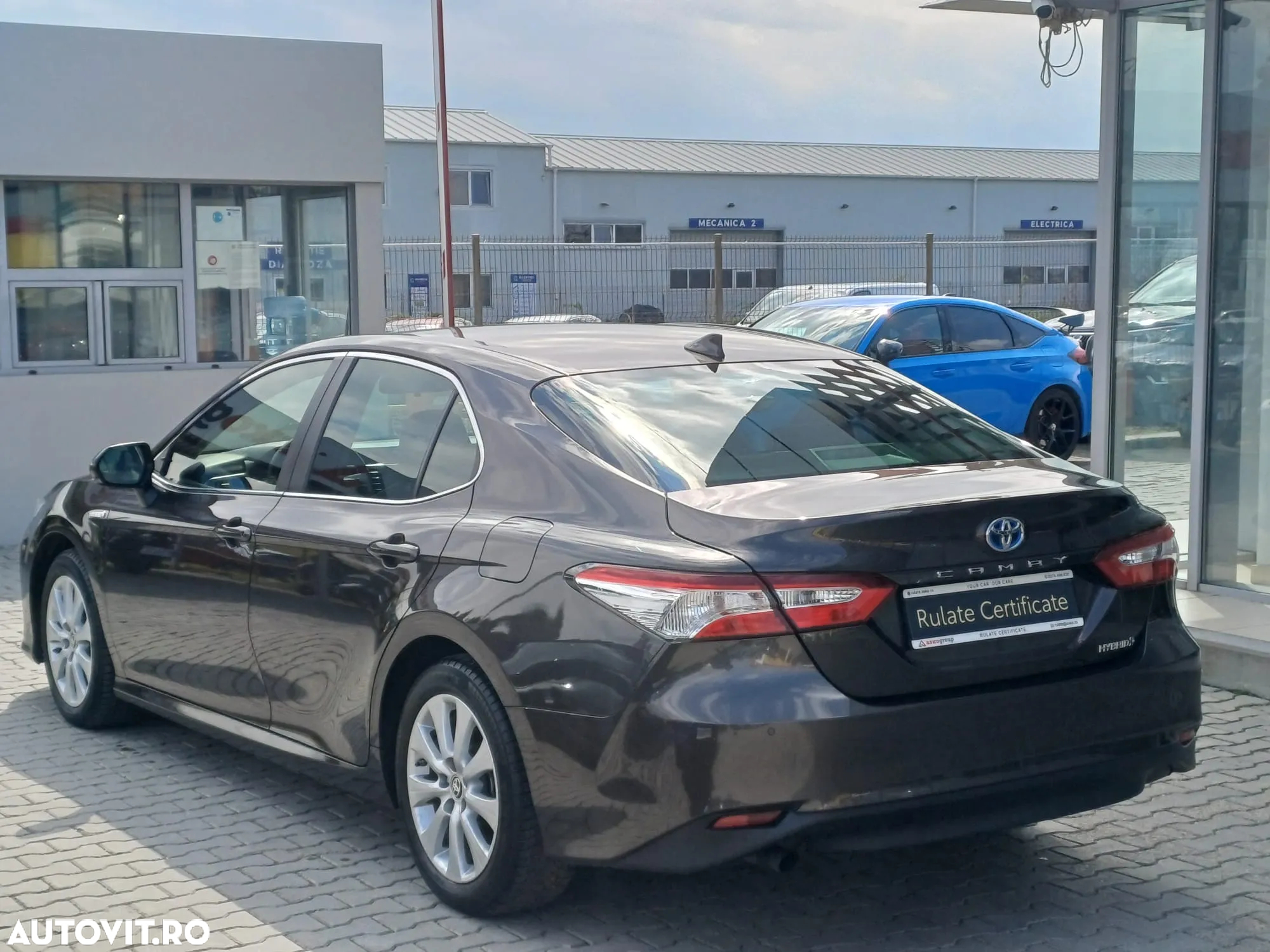 Toyota Camry 2.5 Hybrid Business - 5