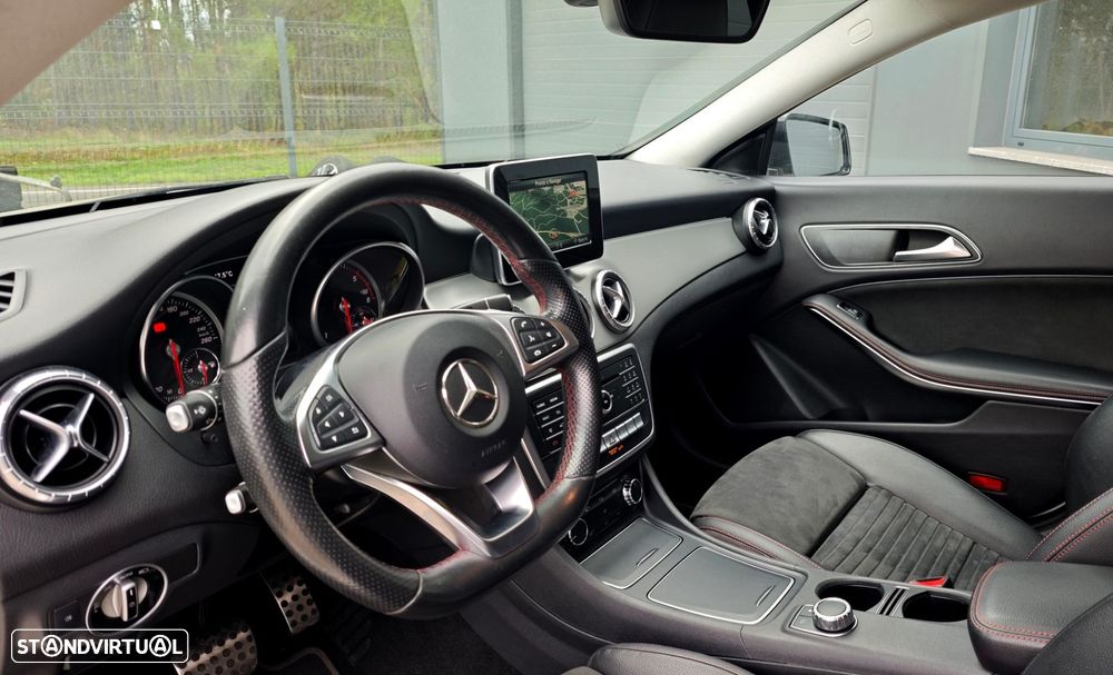 Mercedes-Benz CLA 220 - 9