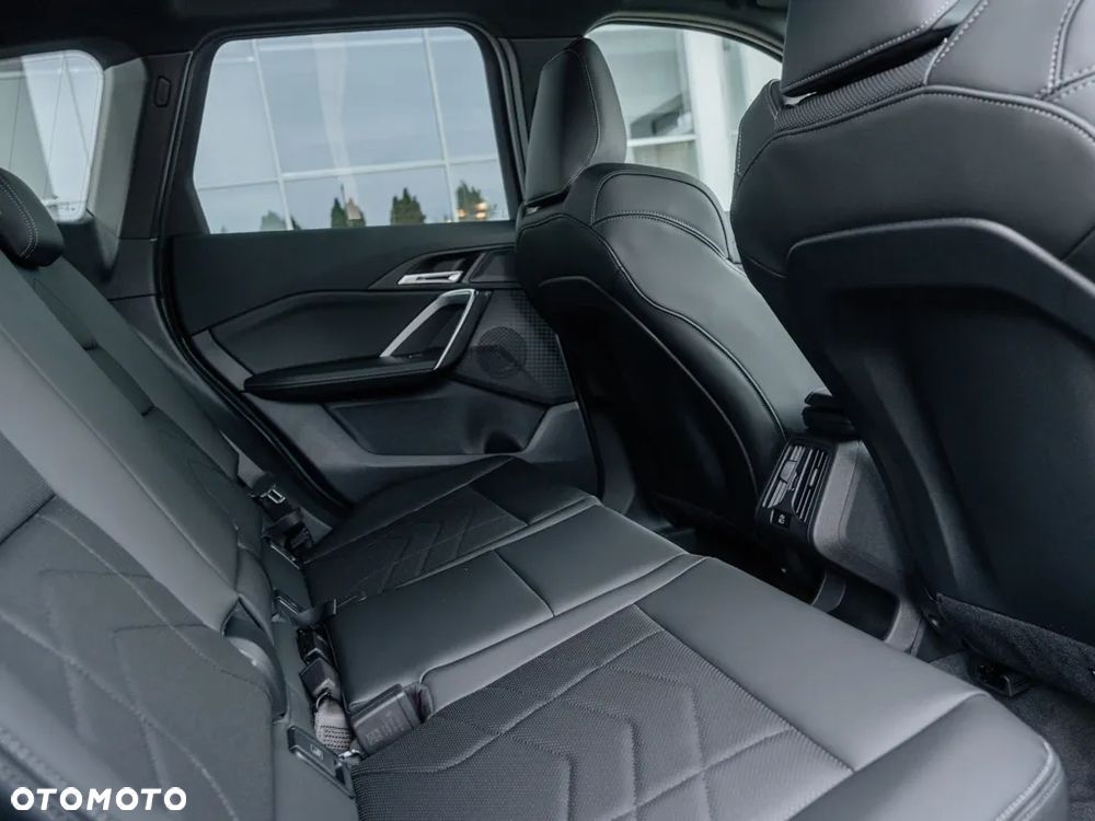 BMW X1 sDrive18i - 13
