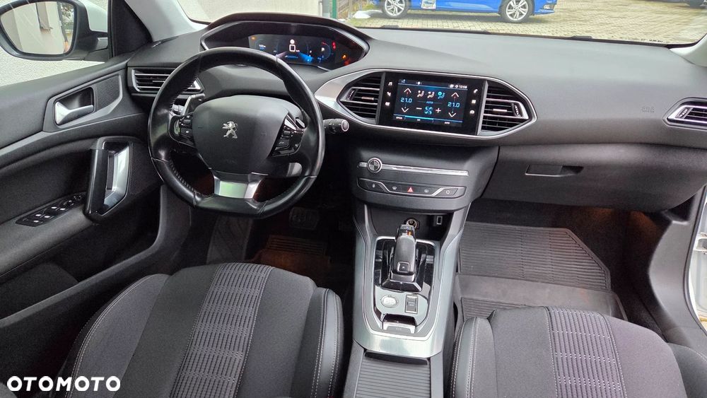 Peugeot 308 1.5 BlueHDi Allure Pack S&S EAT8 - 13