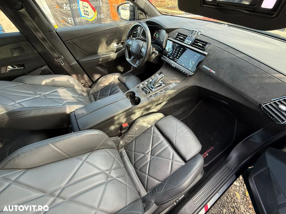 DS Automobiles DS 7 Crossback DS7 1.6 PHeV FWD 225 EAT8 PERFORMANCE LINE + - 7