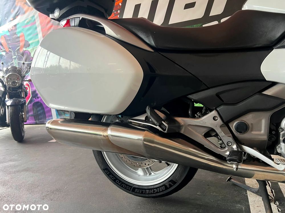 Honda NT - 9