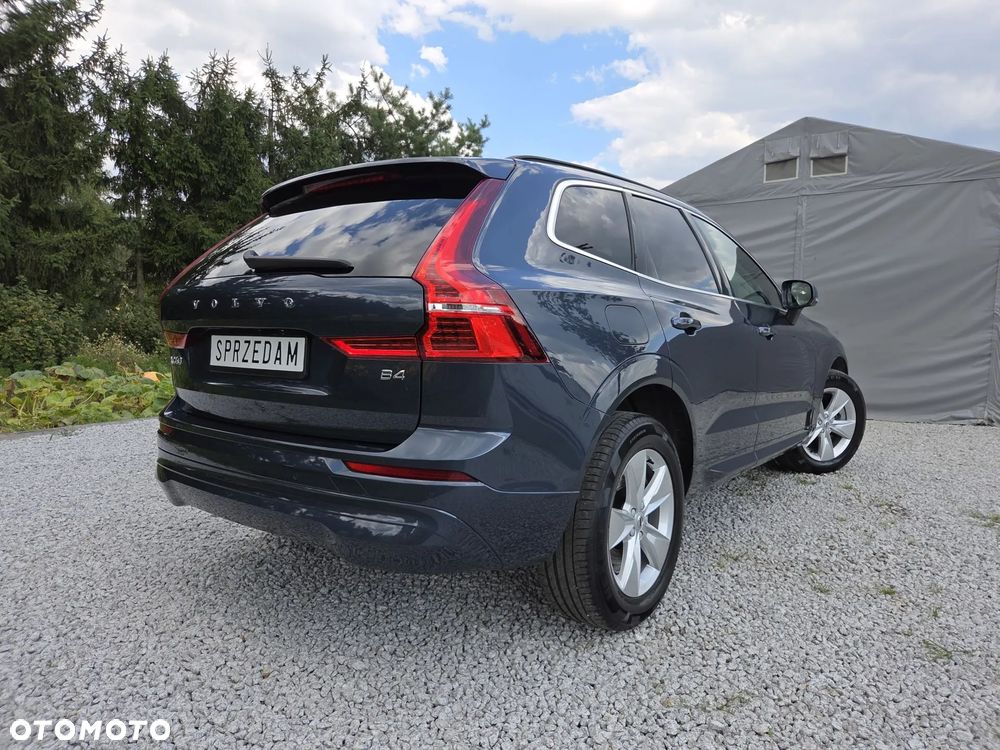 Volvo XC 60 B4 D Geartronic Momentum Pro - 4