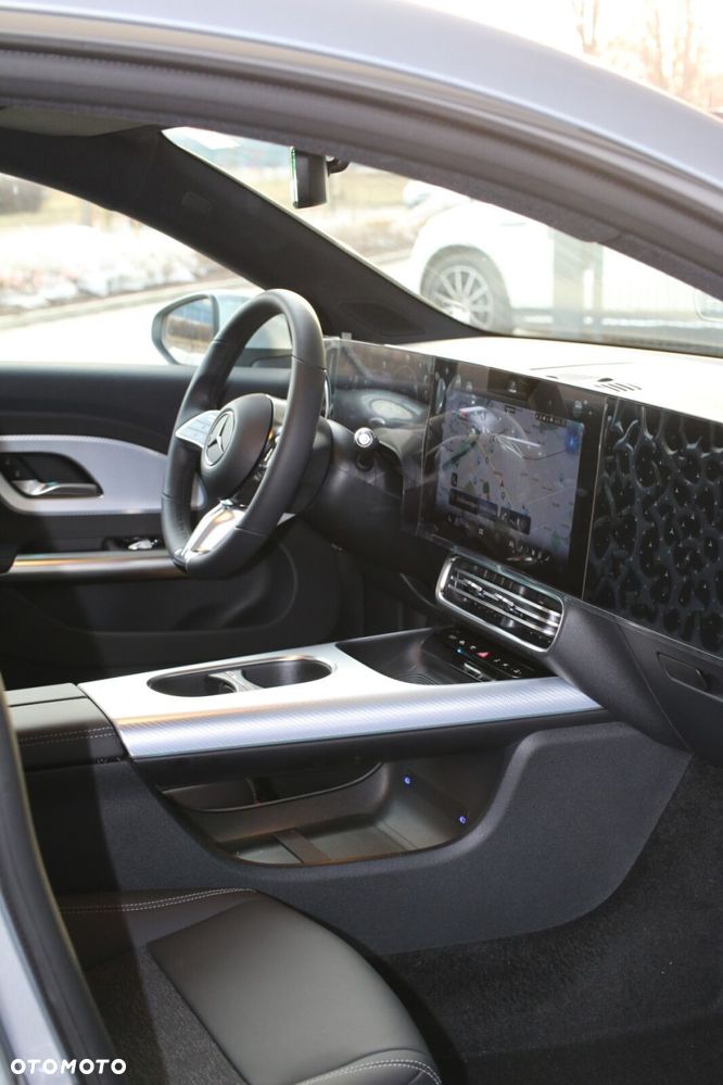 Mercedes-Benz CLA - 25