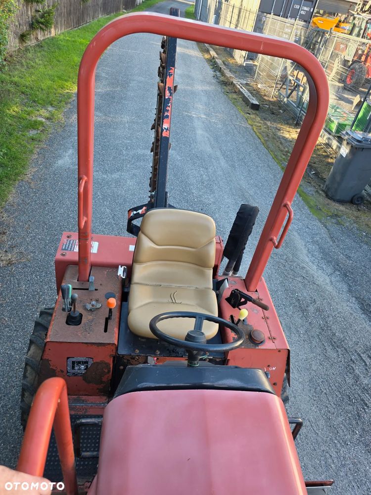 Ditch Witch RT40 - 11