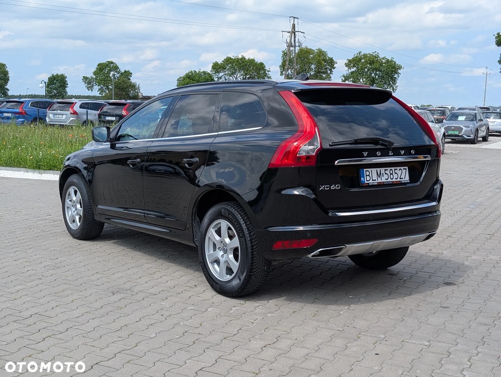 Volvo XC 60 D4 Momentum - 12