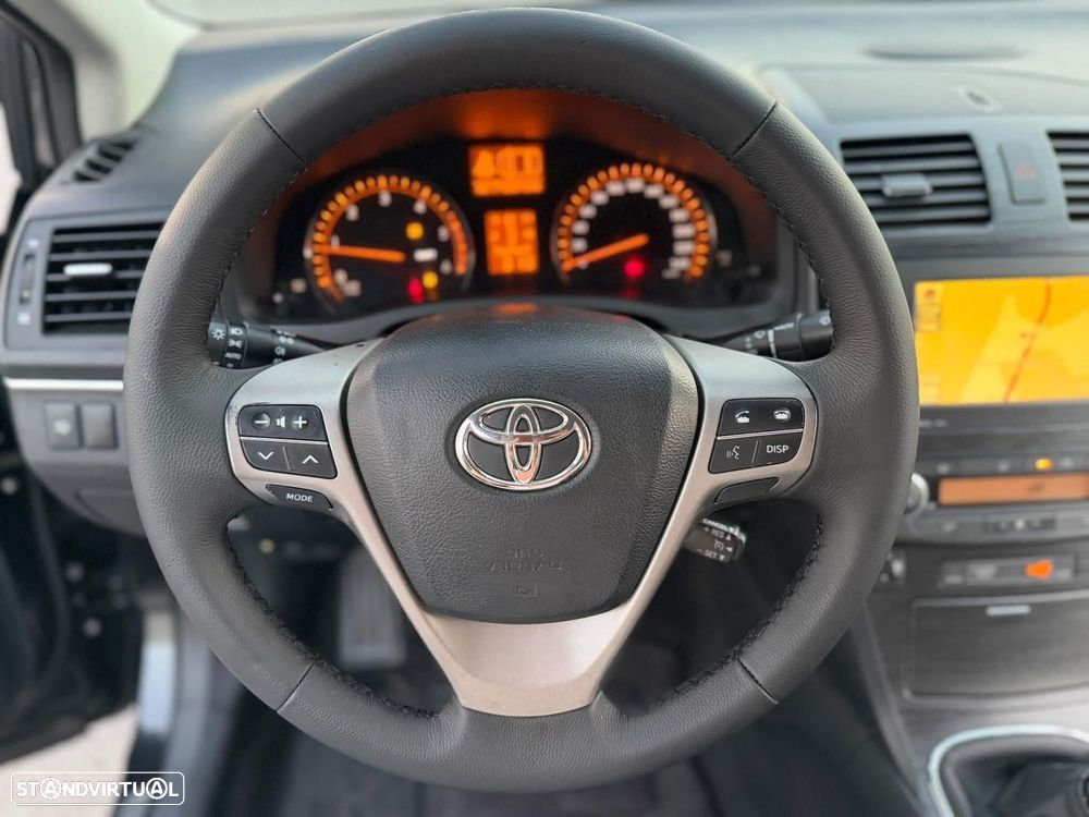 Toyota Avensis - 9