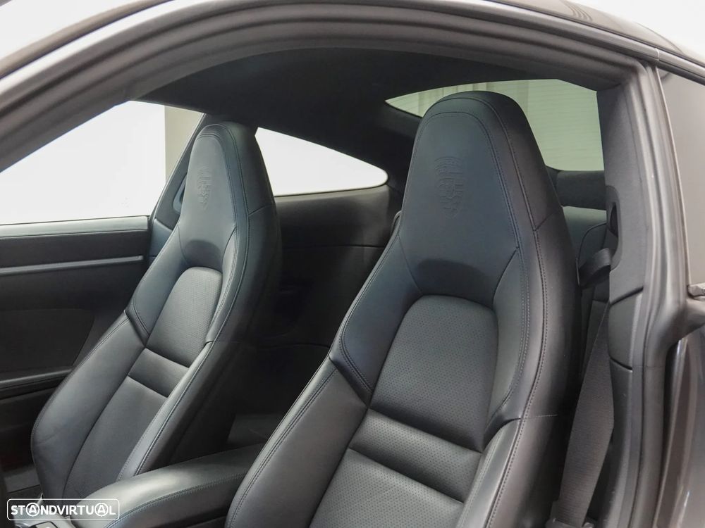 Porsche 911 (992) Carrera S PDK - 19