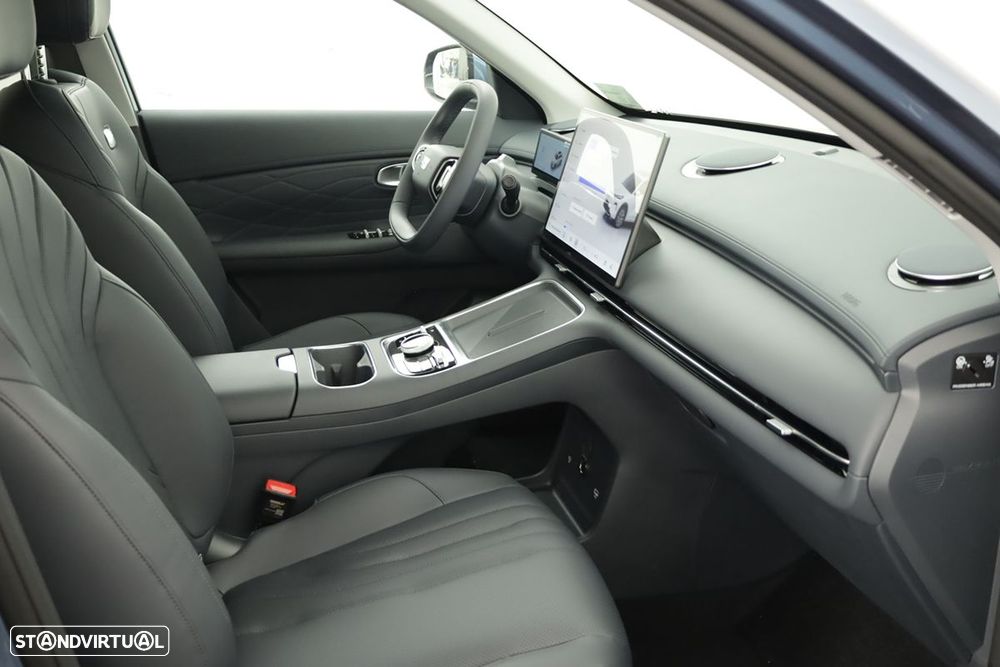 Geely Starray EM-i 18 kWh Pro - 22