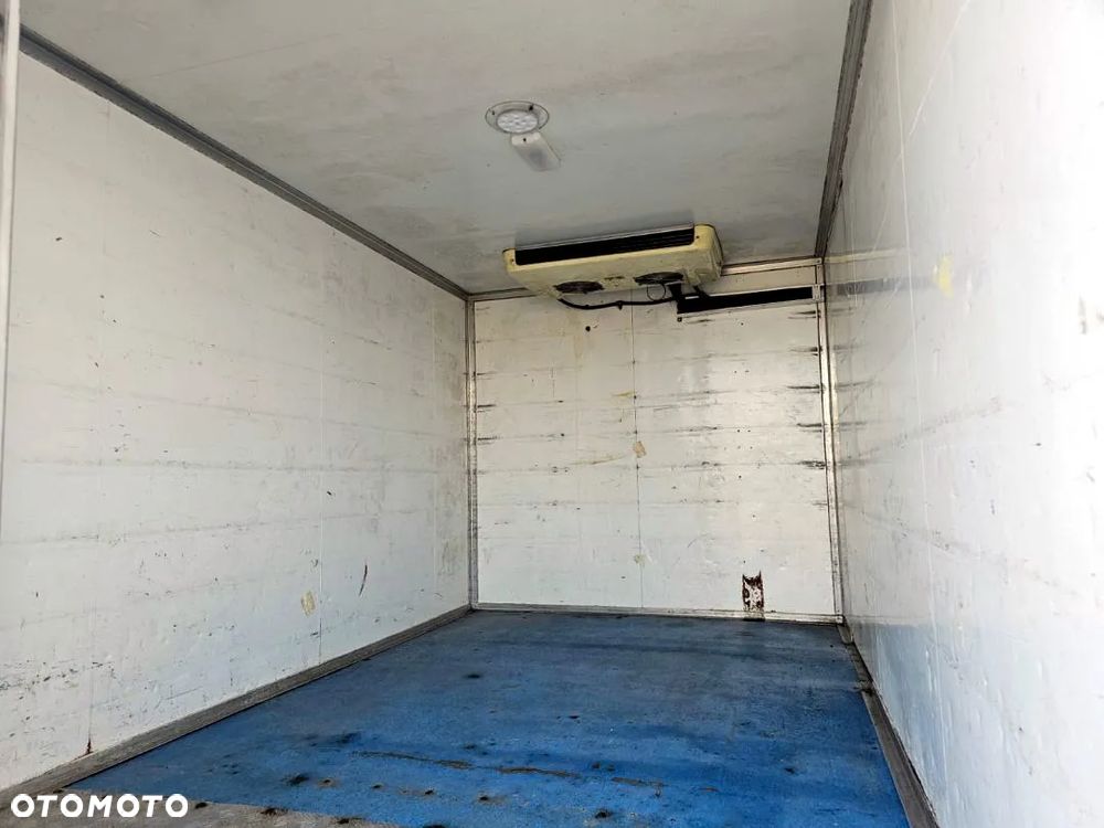 Mercedes-Benz Sprinter - 27