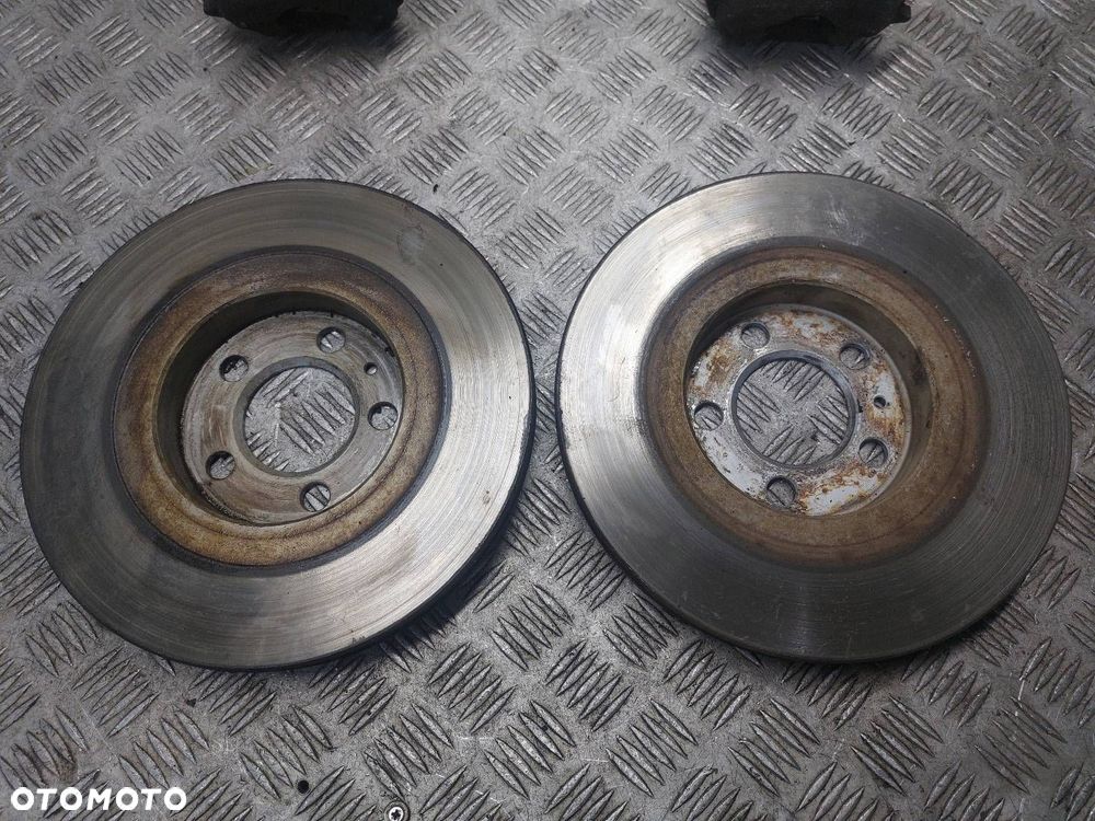 TARCZE HAMULCOWE PRZÓD + KLOCKI + ZACISKI AUDI A3 8L LIFT 1.9 TDI - 3